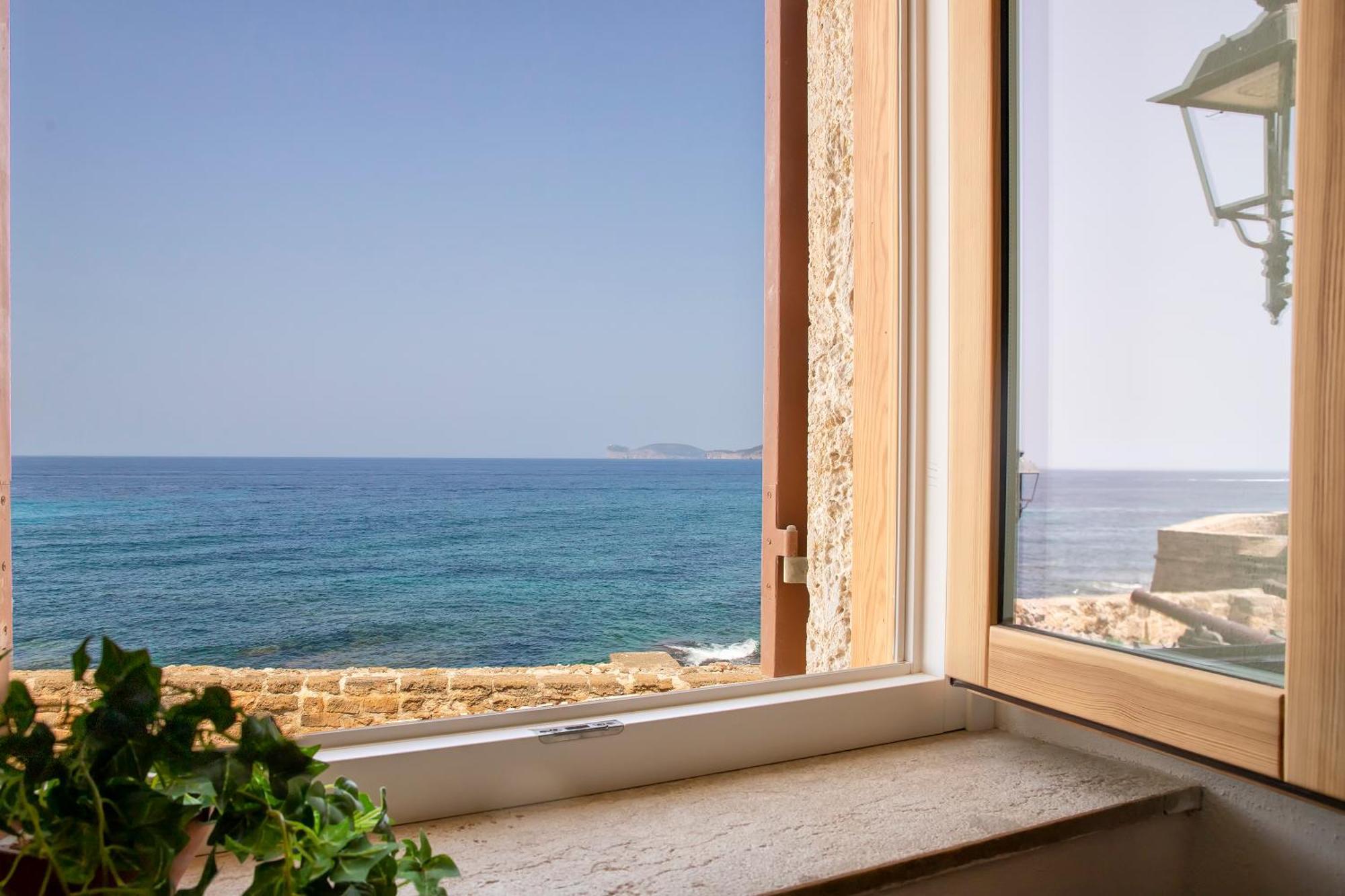 Апартаменти Panoramic Bastioni Sea View Альгеро Номер фото